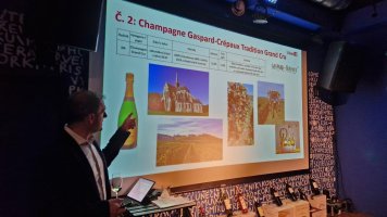 Povídání o Champagne bylo nakonec celkem na několik slidů 