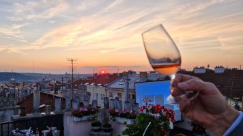 Výhled z terasy na Vinohradech 