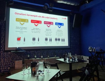 Jak zraje červené víno v oblasti Rioja Španělsko Jak zraje červené víno v oblasti Rioja Španělsko